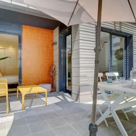 Newly Opened Cozy Terrace In The Heart By Santiago *